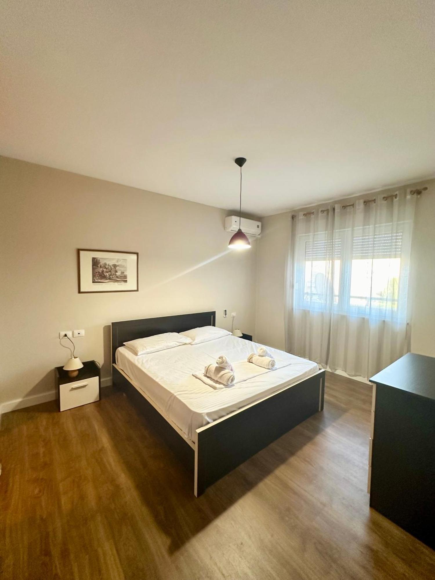 Leilighet Kk Air Albania-centrally Located Tiranë